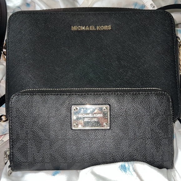 Michael Kors Jet Set Large Saffiano Leather Crossbody Bag and black MK wallet - Picture 5 of 6